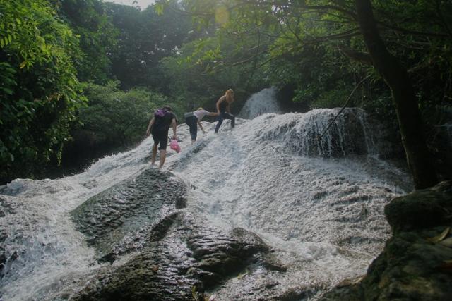 Thác mơ - suối 'tóc trắng' đẹp mê hoặc lòng người-1