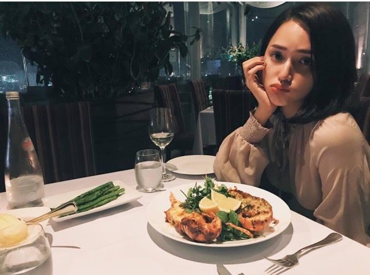 Ngọc Trinh - Hương Giang Idol - Elly Trần đồng loạt cắt phăng mái tóc dài thương nhớ-8