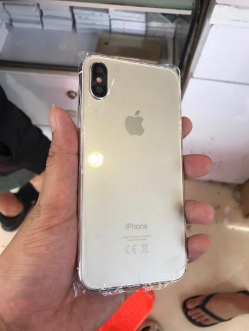 Bất ngờ lộ ảnh iPhone 8 với viền benzel trắng, camera sau kép-2