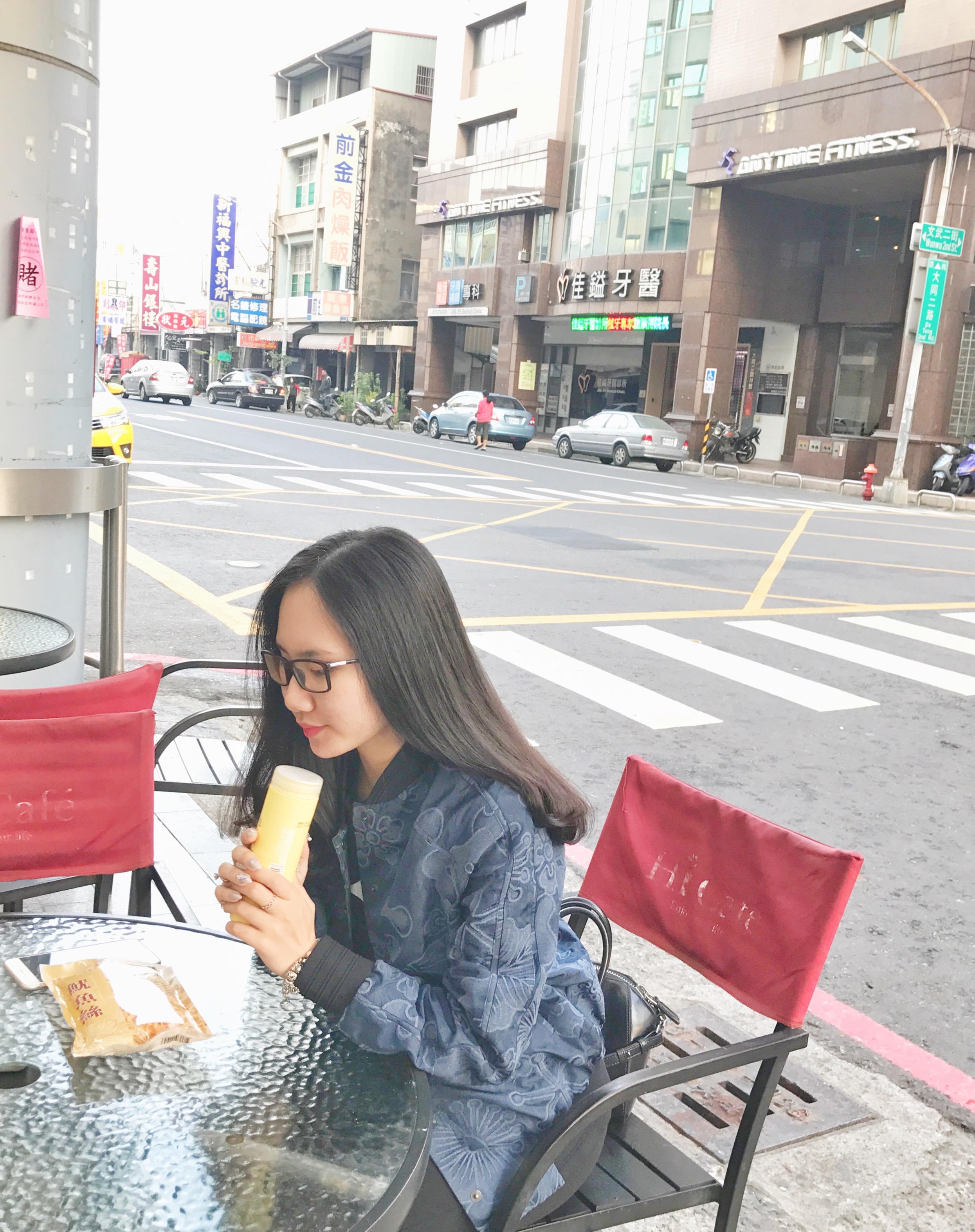 Vừa biết tin đỗ đại học, 9X Hà Nội được bố mẹ tặng ngay Mini Cooper tiền tỷ-5