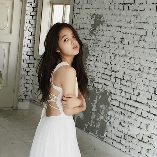 Sao nhí 'bị bắt nạt' Shin Ae dậy thì thành công xinh đẹp chẳng thua kém mỹ nhân-10