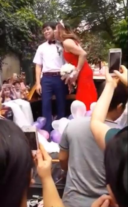 Clip đám cưới cô dâu chuyển giới ở Thanh Hóa gây bão cộng đồng mạng-1