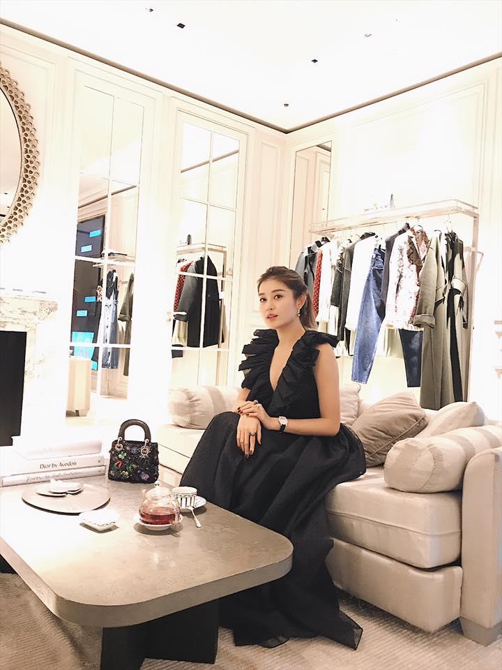 Tin sao Việt 3/8: Angela Phương Trinh tuyên bố 'không có đàn ông phụ nữ vẫn sống tốt'-6