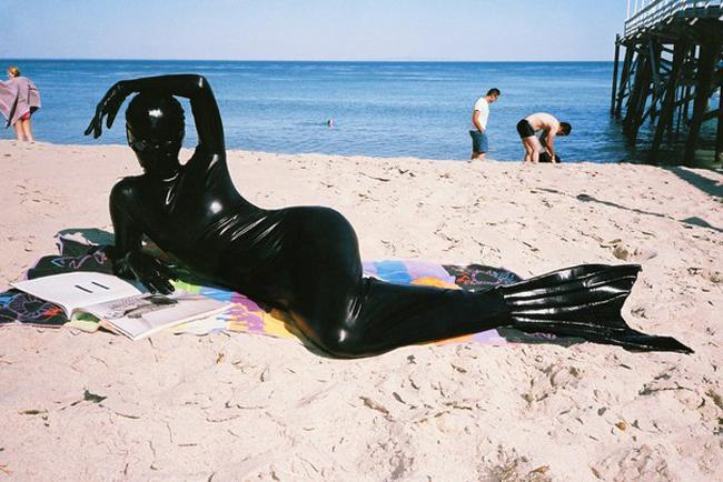 Hành động 'kỳ quặc' khiến người xem cười sặc-2