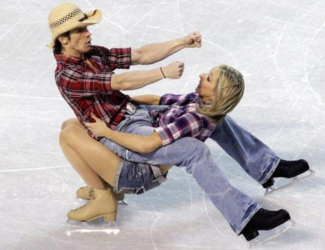 Hành động 'kỳ quặc' khiến người xem cười sặc-4