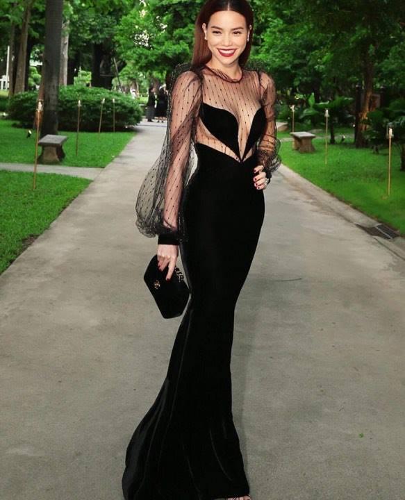 Hồ Ngọc Hà gợi cảm sánh vai Kim Lý sáng nhất thảm đỏ showbiz Việt tuần này-6