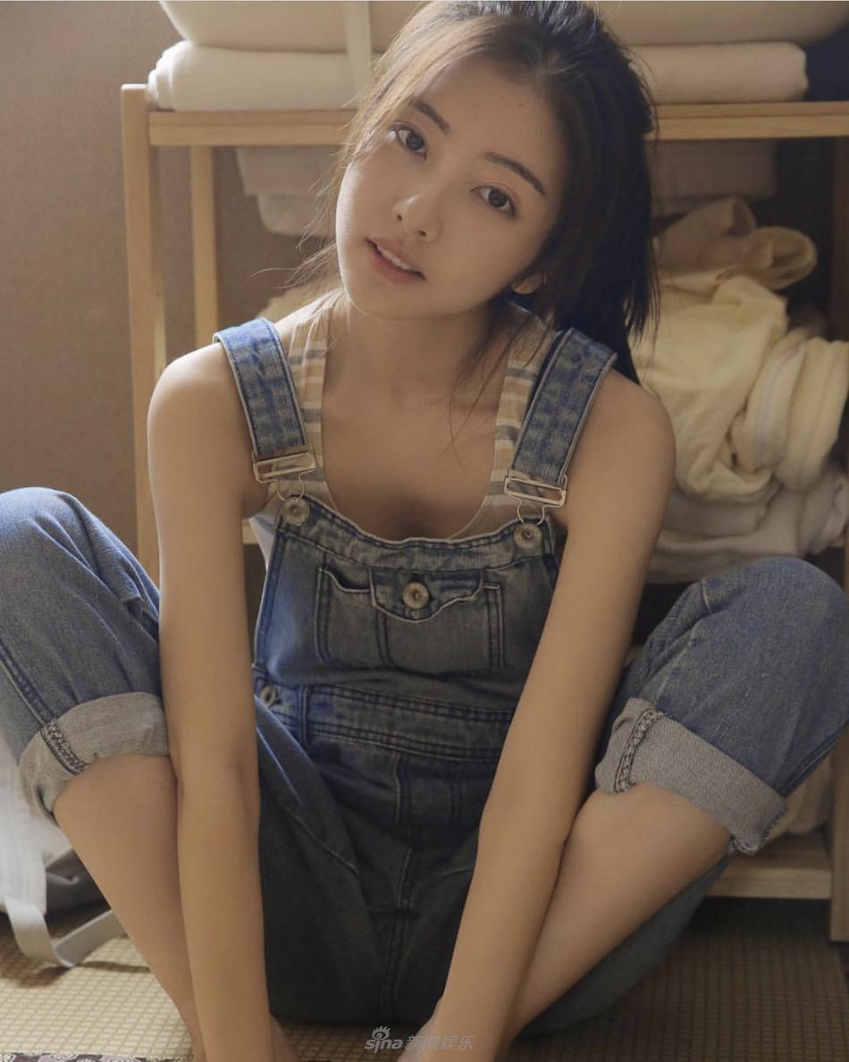 Vừa rộ tin kết hôn, thiếu gia Vương Tư Thông lại cặp kè hot girl khác-7