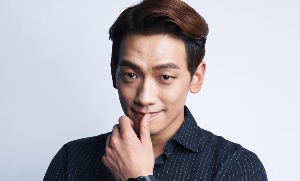 Sao Hàn 3/8: Song Hye Kyo khoe ảnh tóc ngắn mới toanh-3