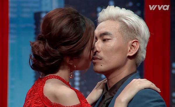 Việt Anh hợp sức Kiều Minh Tuấn 'bắt nạt' thí sinh The Face 2017-4