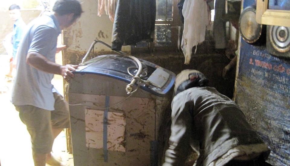 1.000 người tất bật dọn dẹp sau lũ ở Mù Cang Chải-6