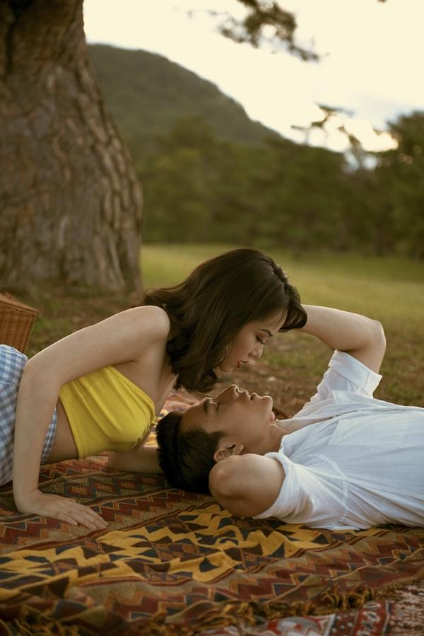 Đẹp trai có thừa, Isaac vẫn thất bại khi cầu hôn người tình trong MV mới-5