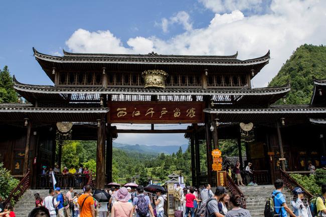 Check-in ngay 8 điểm du lịch nổi như cồn, đẹp lung linh ở Trung Quốc-2