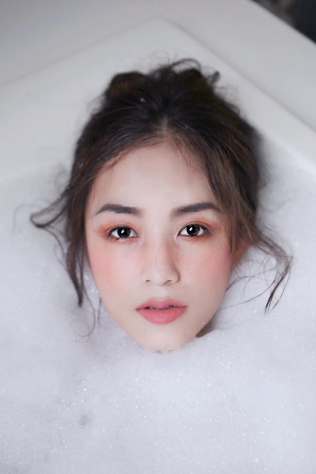 Hot girl - hot boy Việt 4/8: Salim than thở nhan sắc kém xinh, phải dùng bật lửa makeup-1