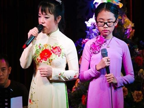 Gia đình Phương Mỹ Chi từ chối trả lời về thông tin ghét bỏ cô Út khiếm thị