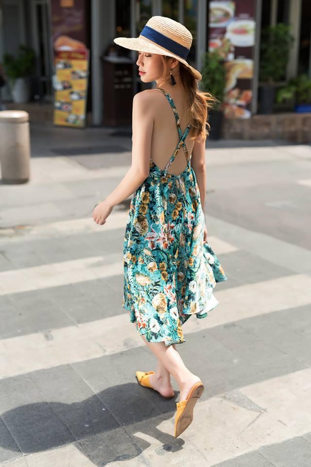 Mỹ nhân Việt vẫn mê mẩn trang phục họa tiết mát mẻ dù trời đã sang thu-6