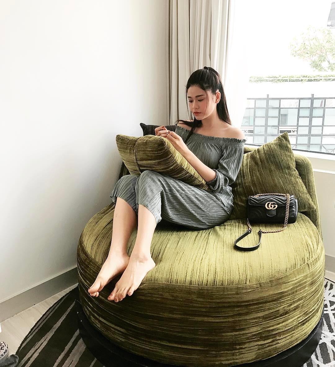 Tin sao Việt 4/8: Tăng Thanh Hà xuống phố - Trấn Thành 'thả thính' tình yêu-6