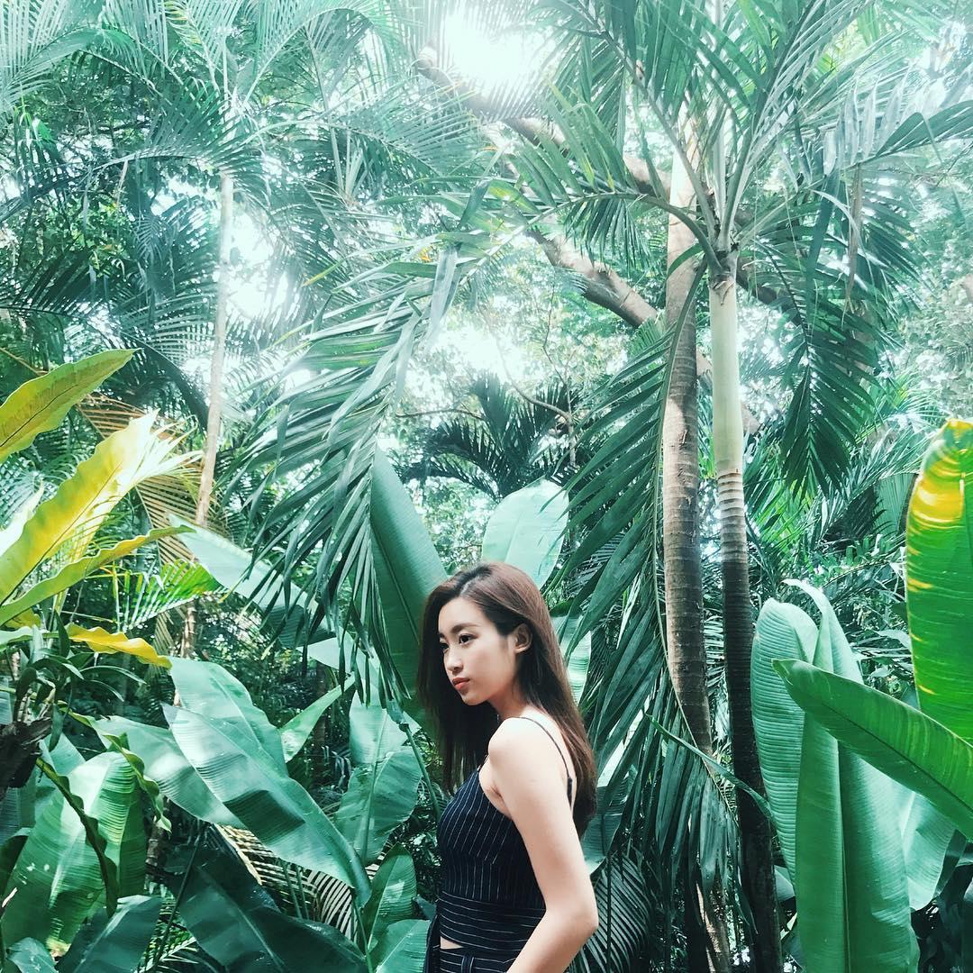 Tin sao Việt 4/8: Tăng Thanh Hà xuống phố - Trấn Thành 'thả thính' tình yêu-8