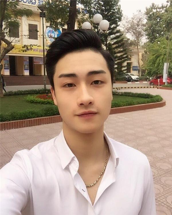 Thêm một mỹ nam trường kinh tế ai gặp cũng yêu từ cái nhìn đầu tiên-5