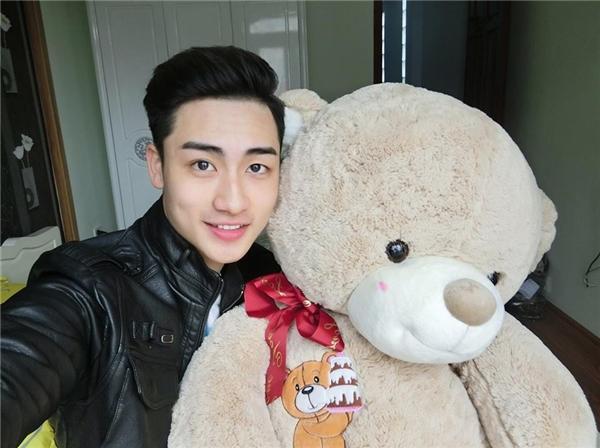 Thêm một mỹ nam trường kinh tế ai gặp cũng yêu từ cái nhìn đầu tiên-3