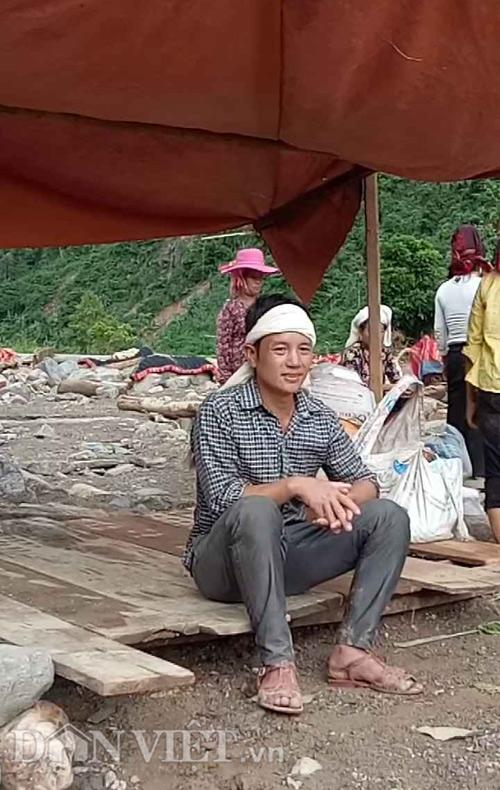 Ám ảnh cảnh vợ con bị lũ cuốn phăng ngay trước mắt-2