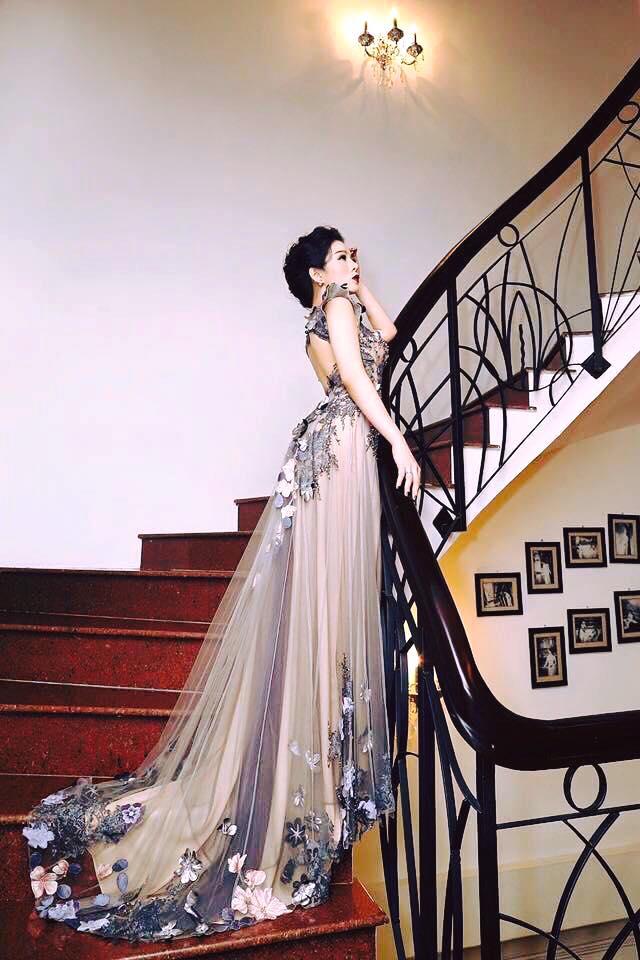 Tin sao Việt 5/8: Lê Phương và tình trẻ đếm từng giờ tới lễ thành hôn-4