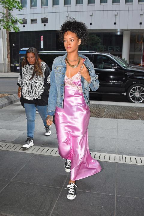 Ngời ngời khí chất nhưng Rihanna vẫn mê mệt tông màu 'sến'-8