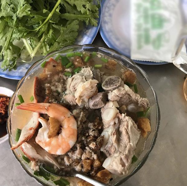 Hàng hủ tiếu lâu năm ở Sài Gòn khiến Trấn Thành - Hari Won 'ngất lên ngất xuống'-10