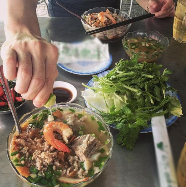 Hàng hủ tiếu lâu năm ở Sài Gòn khiến Trấn Thành - Hari Won 'ngất lên ngất xuống'-9