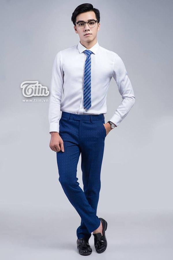 Cận cảnh vẻ đẹp 'chàng bảo vệ' hot nhất Facebook hôm nay và sự thật bất ngờ-6