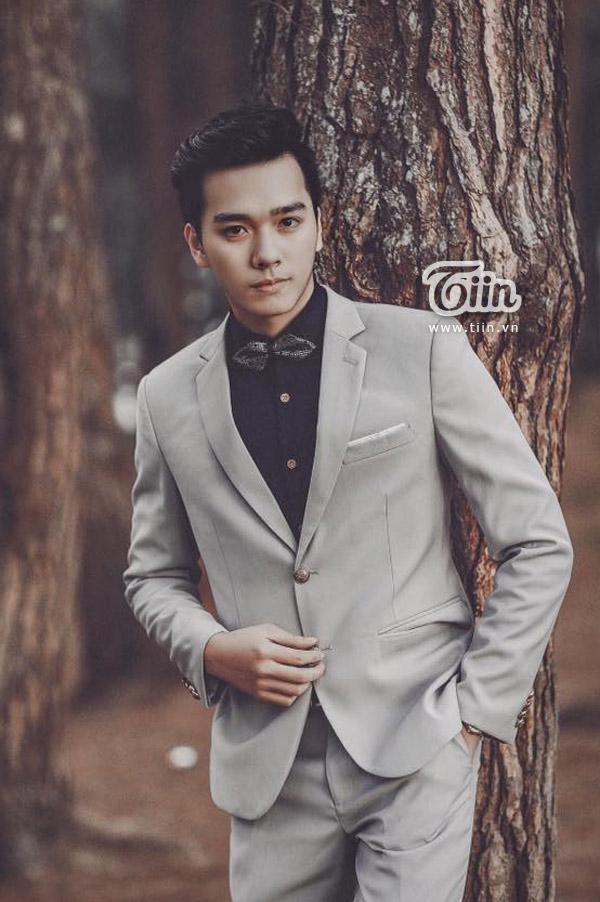 Cận cảnh vẻ đẹp 'chàng bảo vệ' hot nhất Facebook hôm nay và sự thật bất ngờ-7