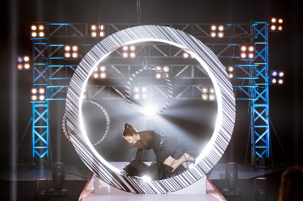 Phục thù cho Nguyễn Hợp, Chà Mi 'đá thẳng' team Sang ra khỏi phòng thủ lĩnh Next Top-4