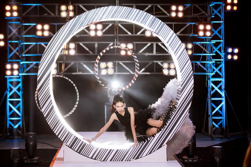 Phục thù cho Nguyễn Hợp, Chà Mi 'đá thẳng' team Sang ra khỏi phòng thủ lĩnh Next Top-5