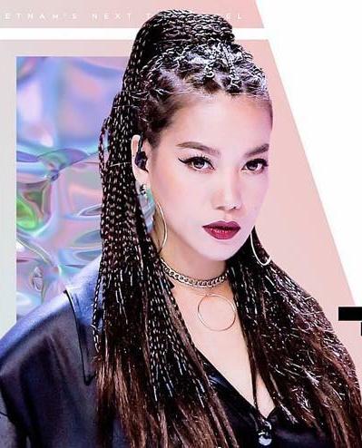 Nhiều lần bị chê sến rện, Trương Ngọc Ánh trở lại quyền lực với mái tóc thương hiệu Rihanna-1