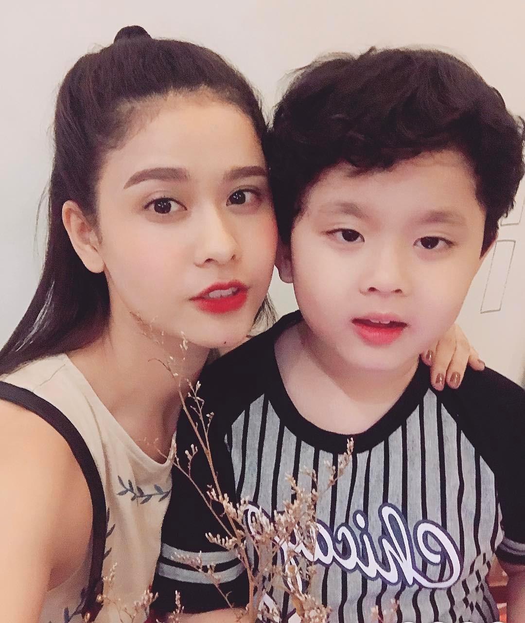 Tin sao Việt 6/8: Khắc Việt tình tứ với bạn gái chứng minh đám cưới không phải chiêu PR-10