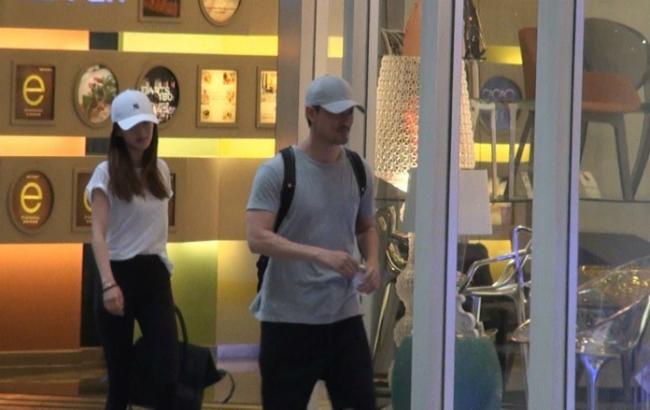 Sau lần suýt bị 'đá', Lâm Phong ra sức yêu chiều bạn gái chân dài-4