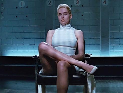 Cảnh nhạy cảm gây tranh cãi hơn 2 thập kỷ của 'Basic Instinct'