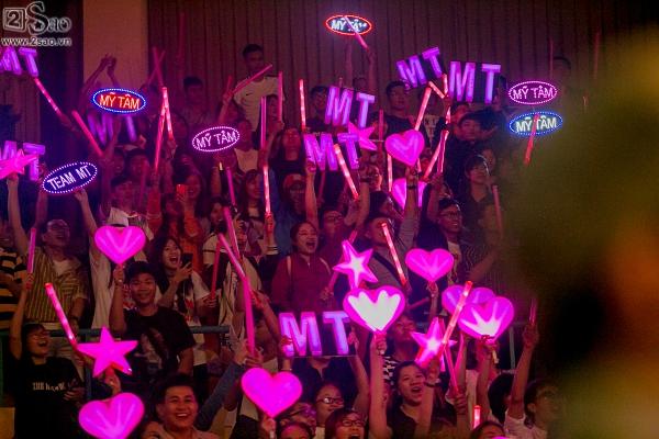 Clip: Mỹ Tâm dặn dò Đức Phúc giữ gìn gương mặt sau khi phẫu thuật thành công-4