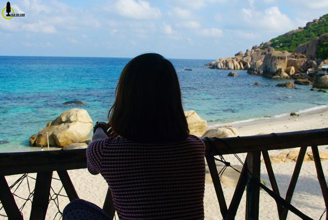 Khám phá bãi tắm đẹp lung linh, ăn tôm hùm giá 'bèo' bậc nhất Việt Nam-1