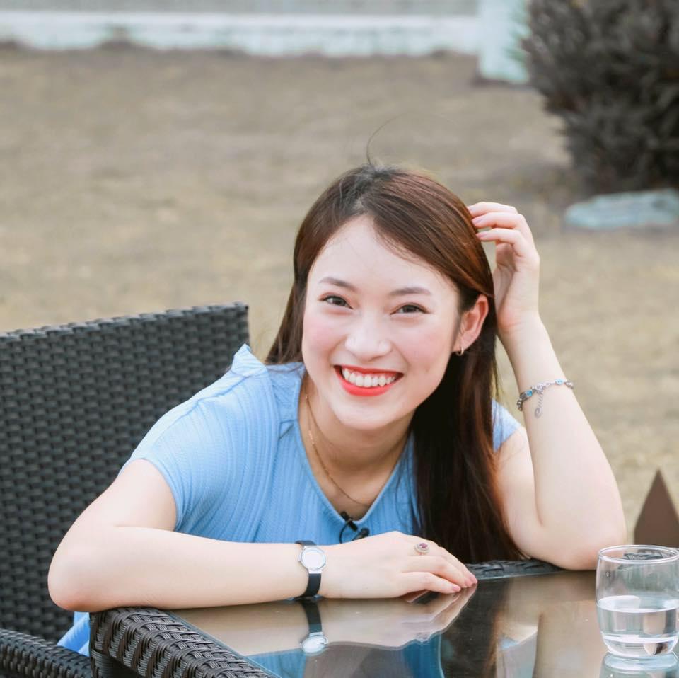 Hot girl nói 7 thứ tiếng Khánh Vy khoe ảnh xinh đẹp, tiết lộ đam mê làm người mẫu từ thuở ô mai-2