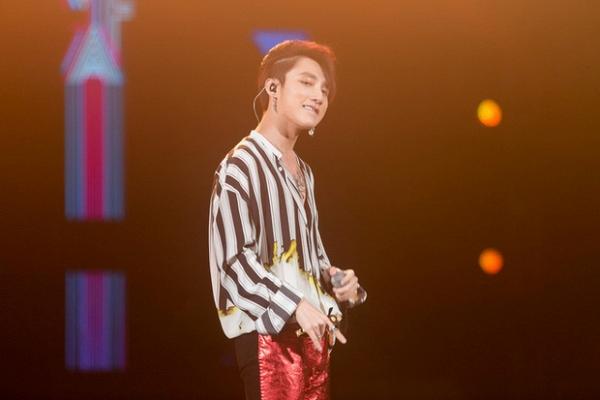 Nói không với hàng free: Sơn Tùng đang làm giàu cho nền âm nhạc Việt Nam?-6