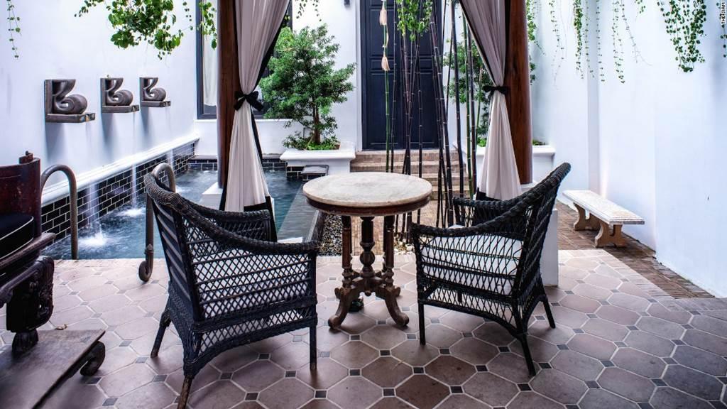 Có gì bên trong khách sạn 'sang chảnh' nhất giữa lòng Bangkok?-6