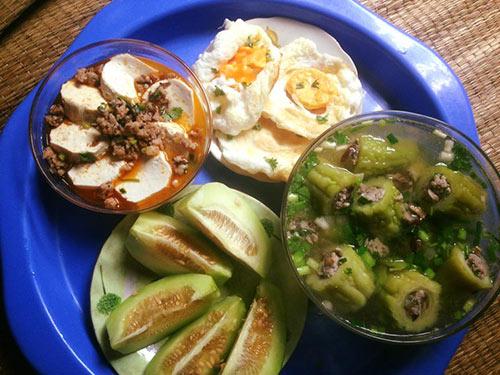 Than thở chồng đưa 100 nghìn/ngày đòi cơm 3 món 4 người, cô vợ không ngờ được chỉ cho trăm cách nấu-4