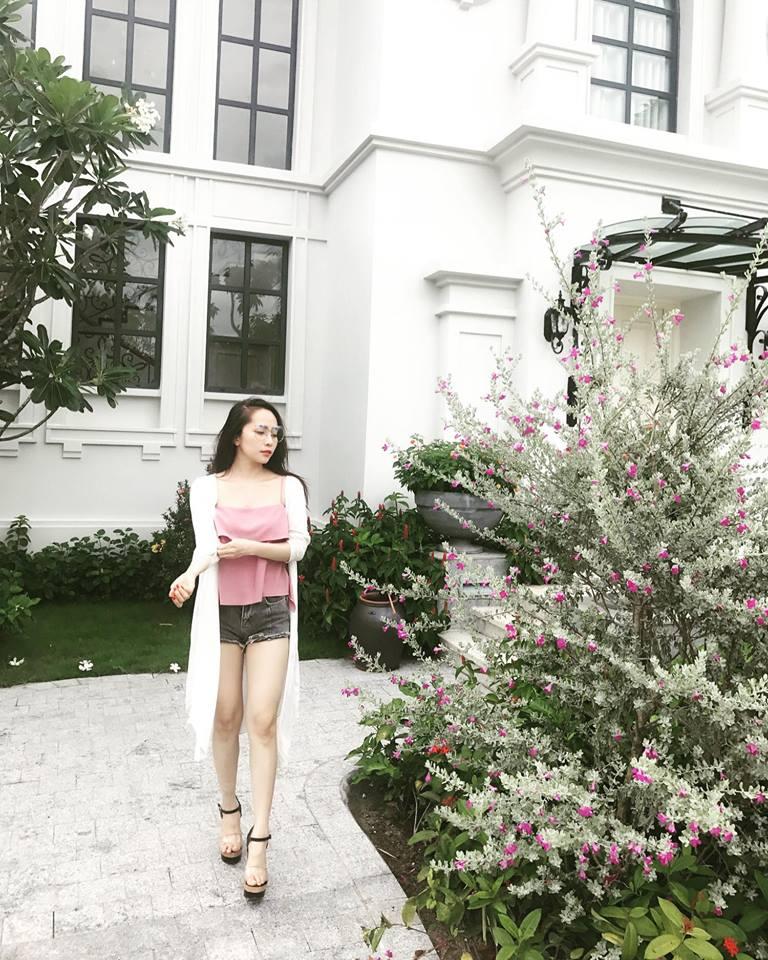 Tin sao Việt 7/8: Thu Trang chụp hình 'bá đạo' - Tăng Thanh Hà hóa thôn nữ-10