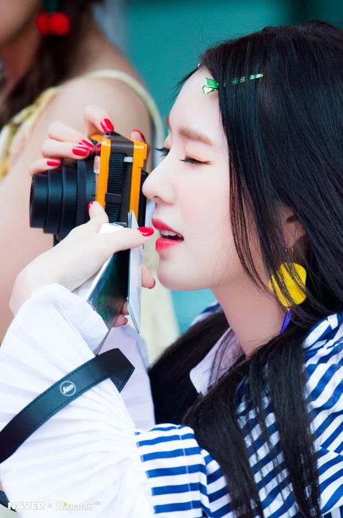 Fan bất ngờ vì nữ thần sắc đẹp ngoan hiền của Kpop - Irene cuối cùng đã chịu 'hở'-9