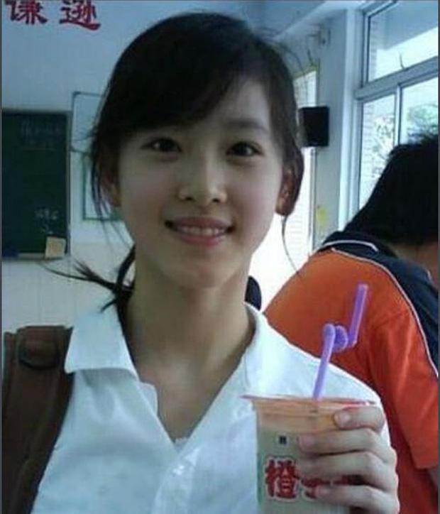 Loạt ảnh chưa từng công bố của 'cô bé trà sữa' Chương Trạch Thiên: Từ trung học đã vô cùng xinh đẹp-1