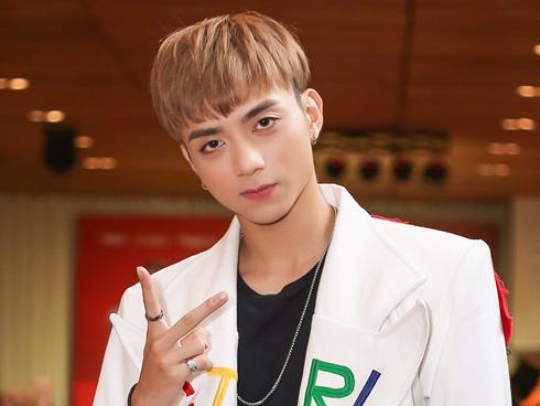 Soobin Hoàng Sơn: 'Càng lớn tôi càng nhận ra không có tình yêu nào là xanh mượt'