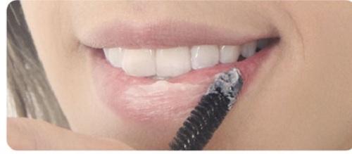 Tẩy tế bào chết cho môi cực đơn giản với những nguyên liệu sẵn có trong bếp-7