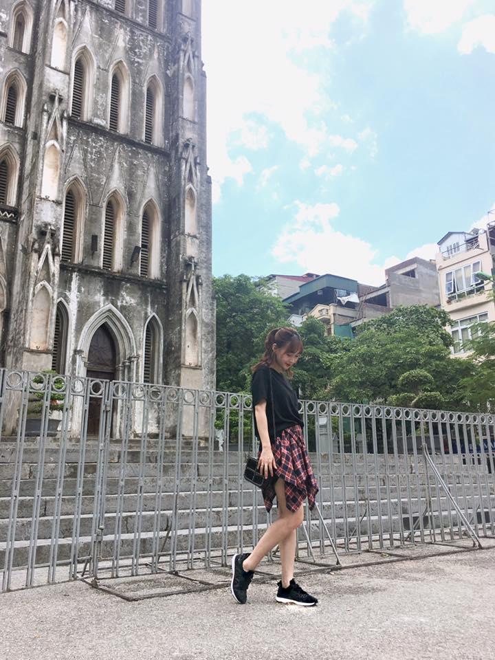 Hot girl - hot boy Việt 9/8: BB Trần lộ hậu trường make up 'siêu bá đạo'-9