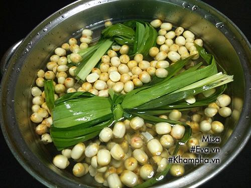 Chè hạt sen nấu thanh long đỏ, tuyệt ngon để detox ngày nắng nóng-2