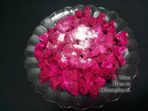 Chè hạt sen nấu thanh long đỏ, tuyệt ngon để detox ngày nắng nóng-3